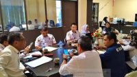 Asisten Pemerintahan dan Kersa Pimpin Rapat Penanganan Masalah di Desa Labuton