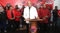 Paslon Gubernur dan Wakil Gubernur Benhur Tomi Mano dan Yermias Bisai Laporkan KPU Kota Jayapura di DKPP