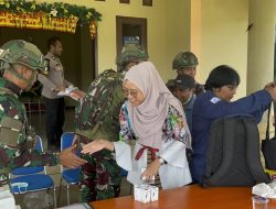 Membangun Sinergi Kesehatan Satgas Yonif 521/DY Berikan Pelayanan Kepada Masyarakat di Distrik Kobakma